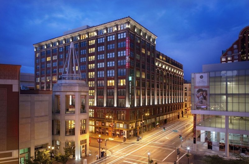 Embassy Suites St. Louis Downtown